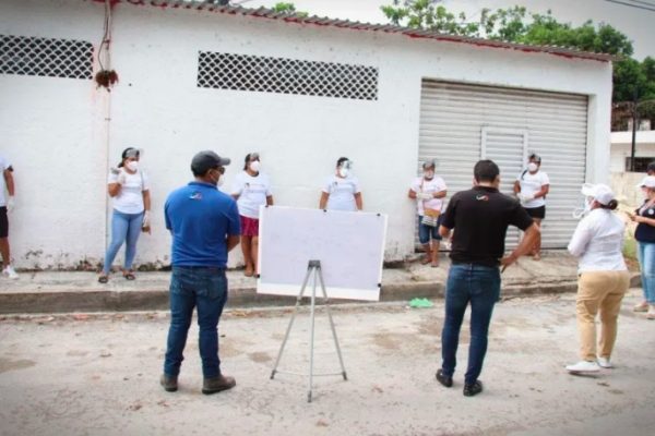 INTEGRAN EL COMITÉ DE CONTRALORÍA SOCIAL PARA VERIFICAR OBRAS PÚBLICAS DE PUERTO MORELOS