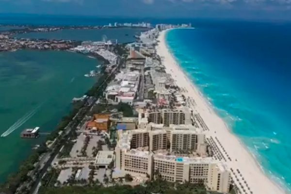 AMAV pide facilitar procesos migratorios en el aeropuerto de Cancún