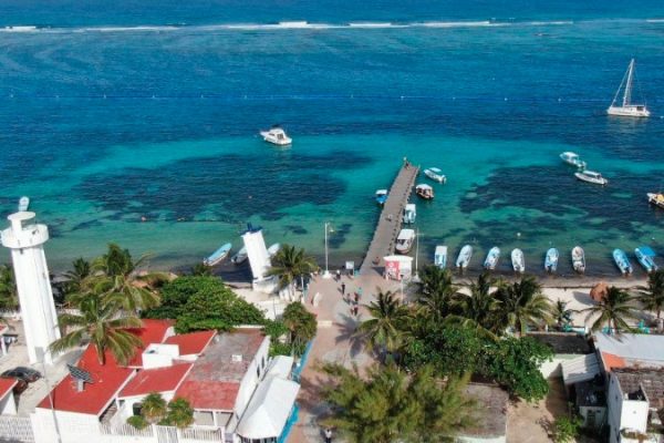 Proyectos turísticos en Puerto Morelos y Holbox, en puerta