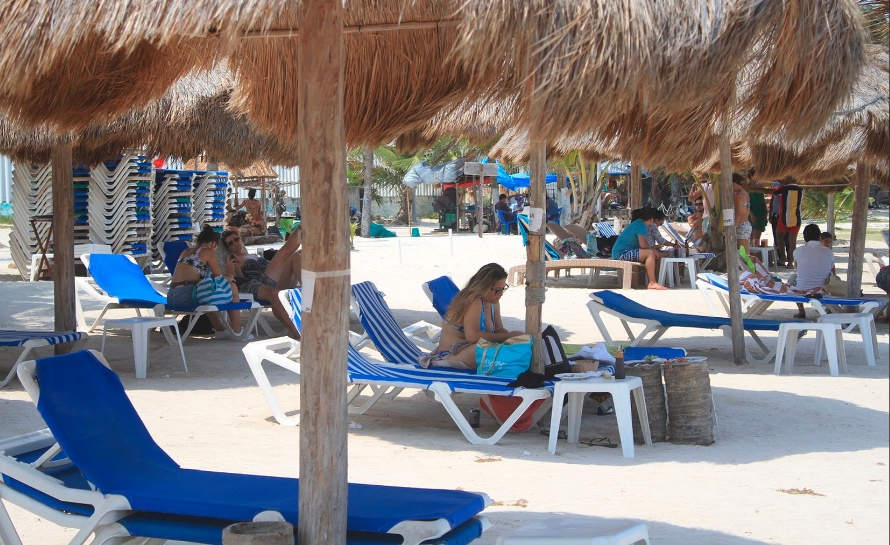 Turismo mexicano impulsa recuperación en hoteles y restaurantes de Mahahual