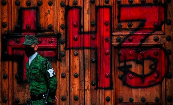 Por primera vez detienen a un militar por el caso Ayotzinapa