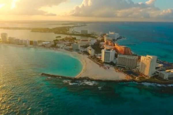 CANCÚN SE CONSOLIDA COMO DESTINO DE PLAYA LÍDER EN MÉXICO