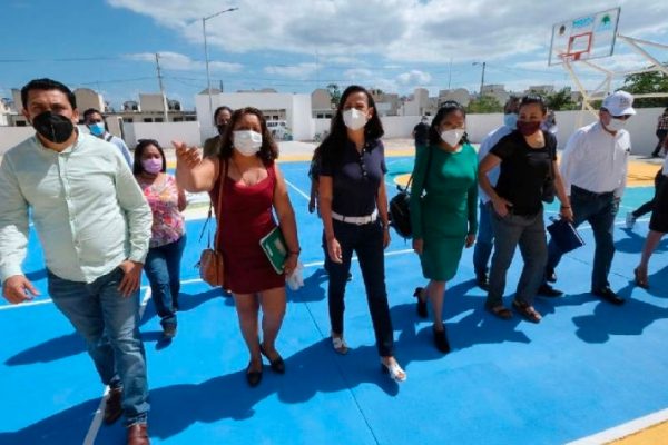 Asiste Laura Fernández a recorrido de supervisión en obra de escuela de Nueva Creación