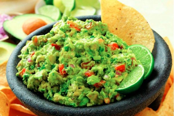 El aguacate, aportación mexicana para el Super Bowl LV