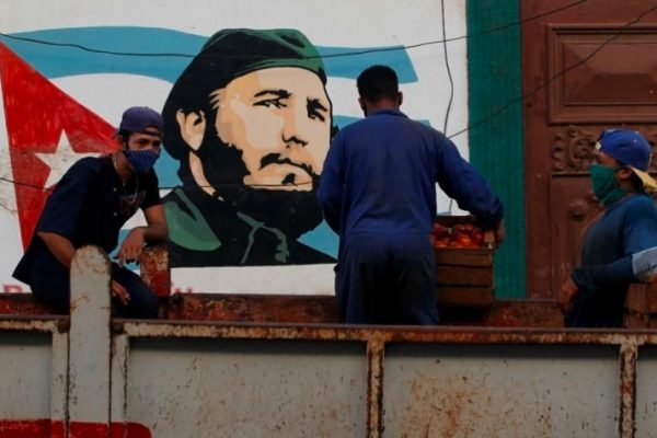 Autorizan privatización de más sectores laborales en Cuba