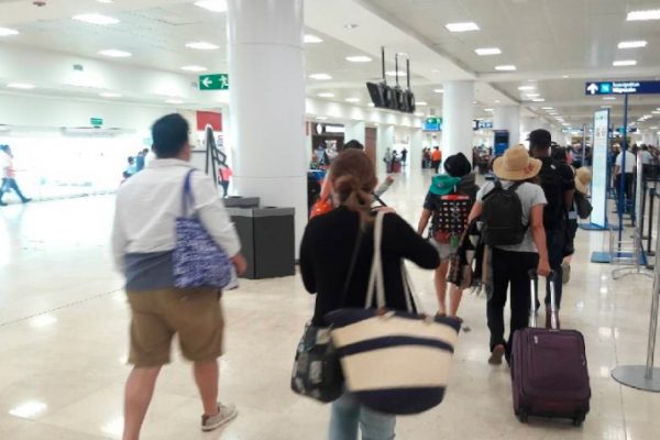 Aeropuerto de Cancún programa 360 operaciones en Día de San Valentín