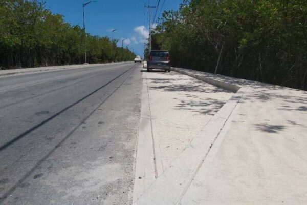 Puerto Morelos: concluye gobierno obras en segunda bahía de acotamiento en acceso al casco antiguo