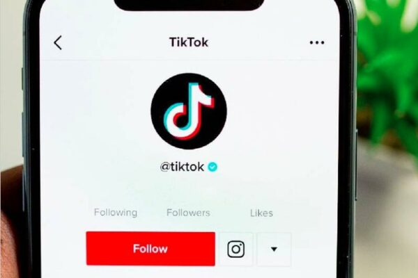 Por reto viral en TikTok niño de 12 años muere asfixiado