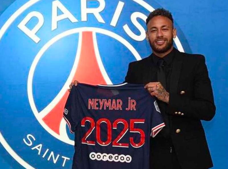 “Estoy feliz y orgulloso de ser parte de la historia del club”: Neymar tras renovar con PSG