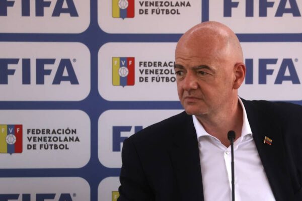 La FIFA pide ayuda internacional para realojar a deportistas afganos