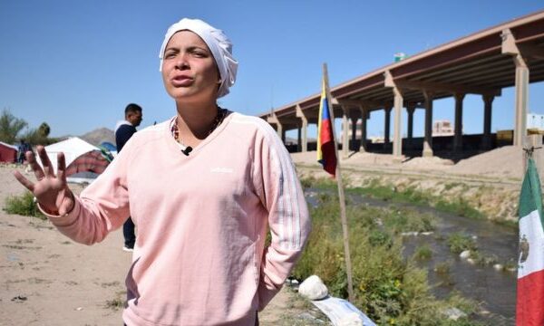 La desesperación de los venezolanos varados en la frontera de México que no pueden entrar a EE.UU.