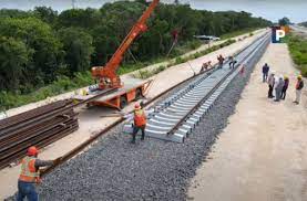 Primer cargamento de balasto cubano para el Tren Maya llega a Puerto Morelos, Quintana Roo