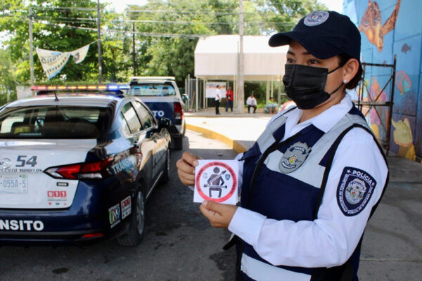 Tránsito municipal de Puerto Morelos pone en marcha campaña “Abrazando tu vida”