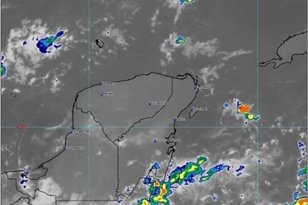 Sobre aviso los 11 municipios de Quintana Roo por desarrollo de Tormenta Tropical ‘Julia’