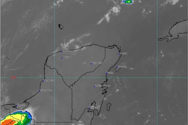 Pronostican en Quintana Roo un jueves cálido y chubasco