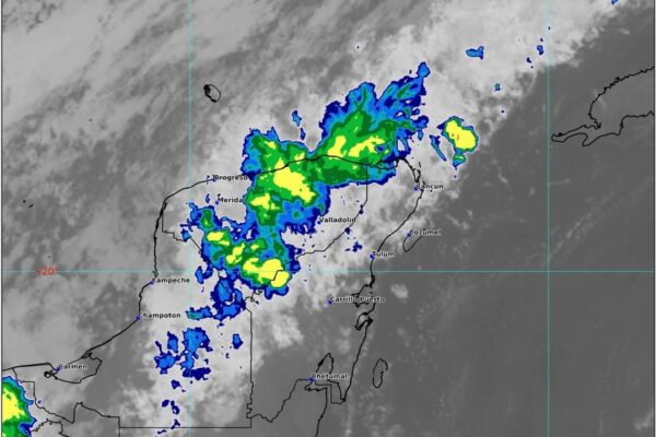 Frente Frío 27 se extiende sobre Península de Yucatán