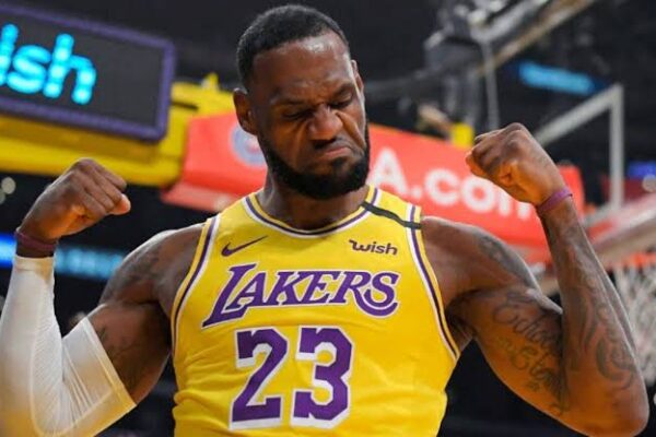 LeBron James se convierte en el máximo anotador de la NBA