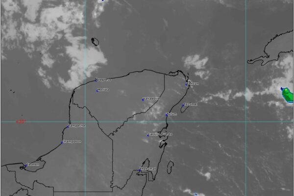 Pronostican día cálido y chubascos en Quintana Roo