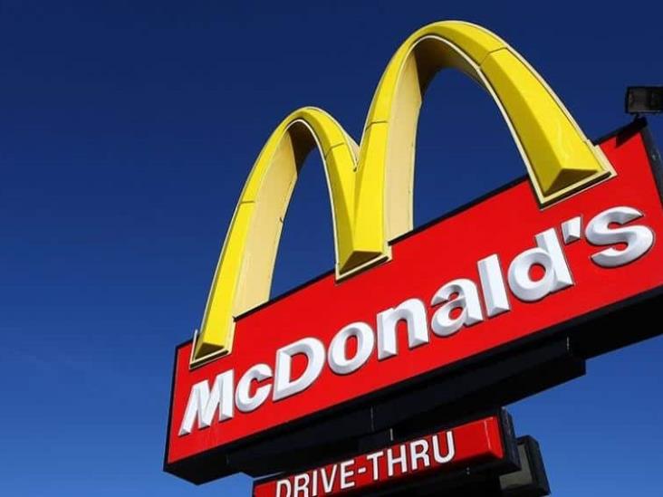 McDonald's cierra temporalmente sus oficinas en EU mientras prepara despidos