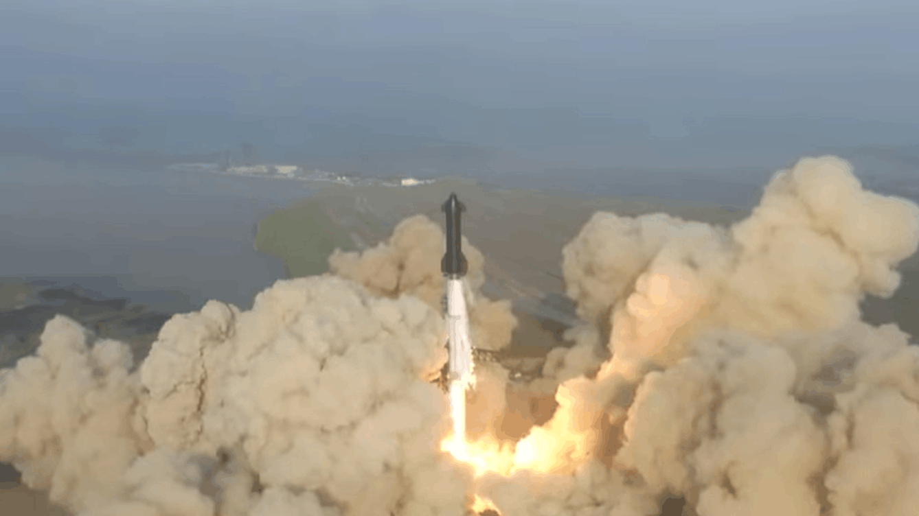 El cohete Starship de SpaceX explota cuatro minutos después del despegue en su primer lanzamiento