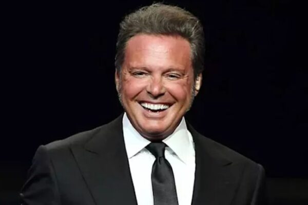 Luis Miguel anuncia sedes para su gira en México