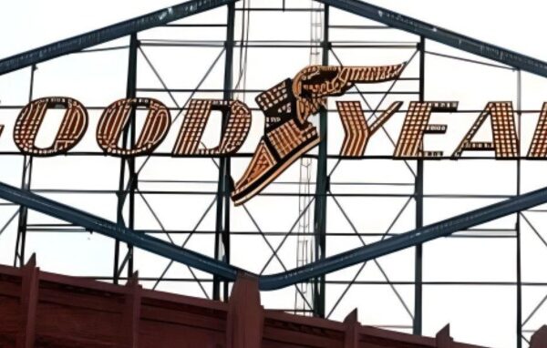 Estados Unidos encuentra violación laboral en Goodyear; envía queja a México