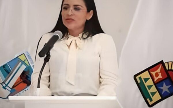 Prevalece la opacidad en el ayuntamiento de Puerto Morelos; regidora María Fernanda Alvear