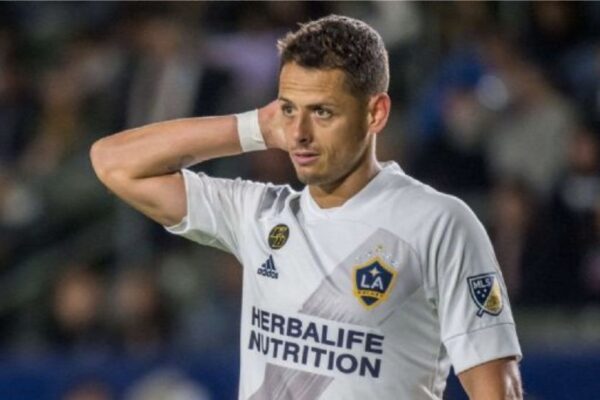 Chicharito Hernández sufre impactante lesión que deja al mundo del futbol en shock