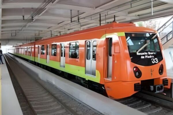 La razón por la que los trenes del Metro de la CDMX son color naranja