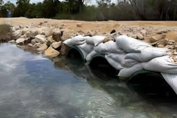 Suspenden relleno del Estero de Chac por denuncia ciudadana en Bacalar