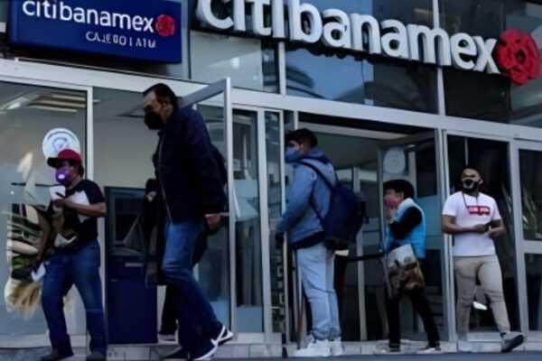 Las ganancias de Citi pierden brillo por sus desinversiones en México y Asia