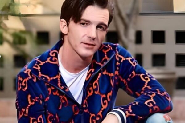 "El Escandaloso Libro Revelador de Drake Bell: Entre Éxitos y Tragedias, ¡Descubre su Vida sin Filtros!"