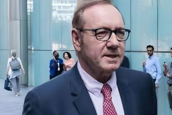 Ejecutivos de Hollywood no quieren a Kevin Spacey de regreso a pesar del veredicto del juicio