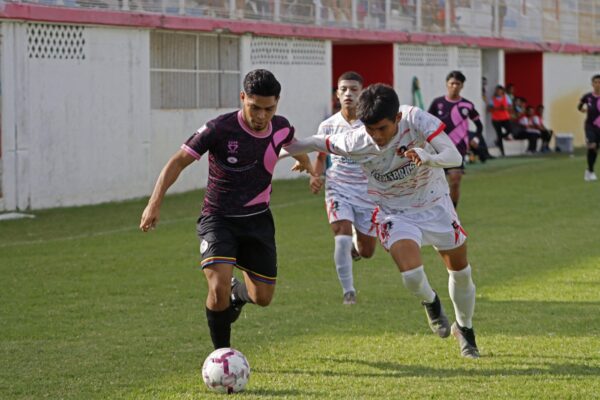 Suman Pioneros y Zorros triunfos como locales