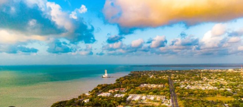 Hoteleros de Quintana Roo alertan sobre discriminación a visitantes de Belice en la frontera