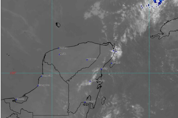 Prevén chubascos y lluvias aisladas en la Península de Yucatán