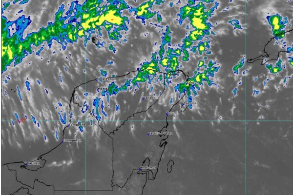 PRONOSTICAN UN DÍA CON LLUVIAS AISLADAS EN LA PENÍNSULA DE YUCATÁN