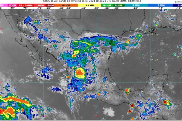 Dos ondas tropicales afectarán a México