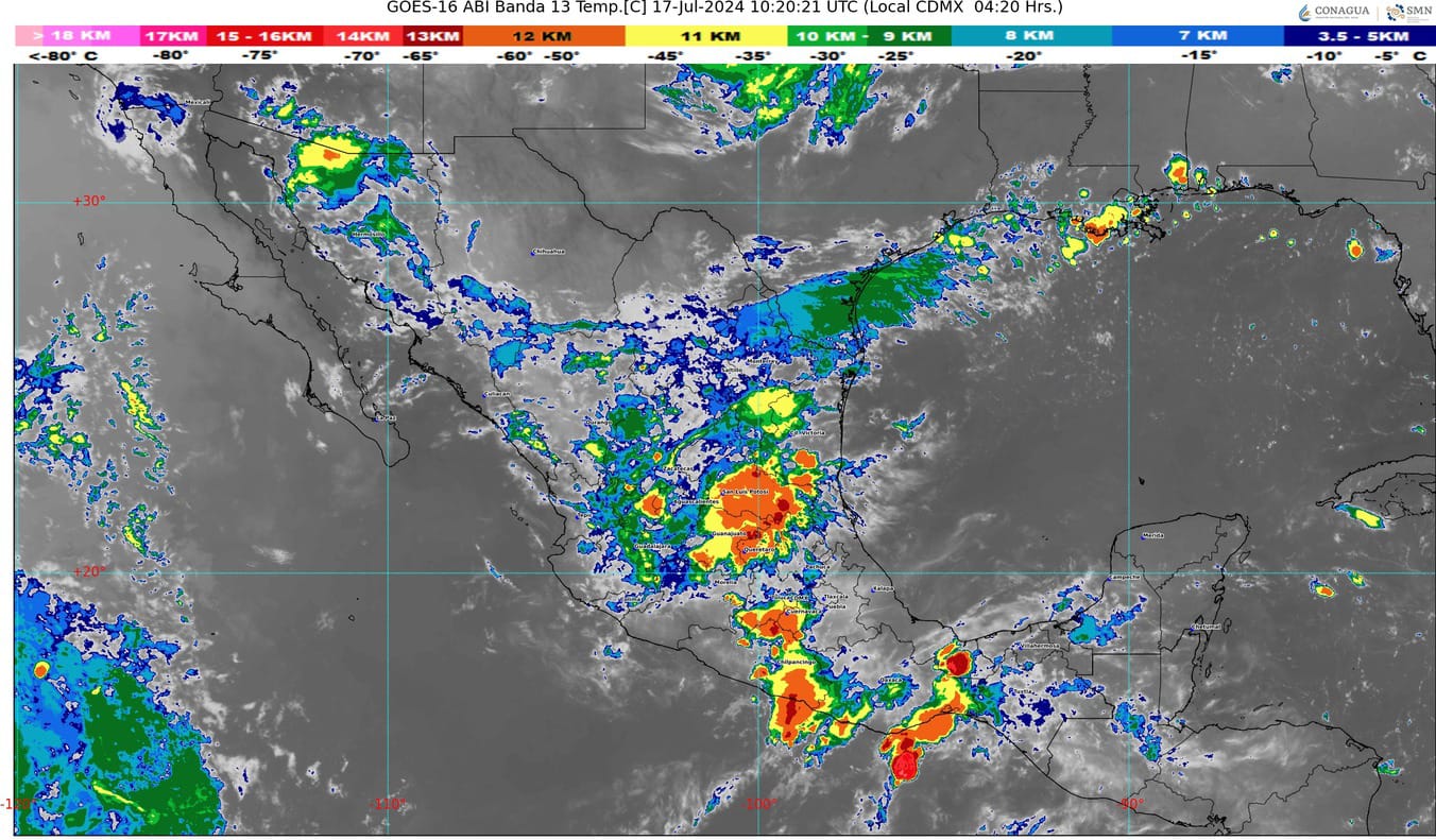 La onda tropical número 10 se extiende sobre el occidente de México