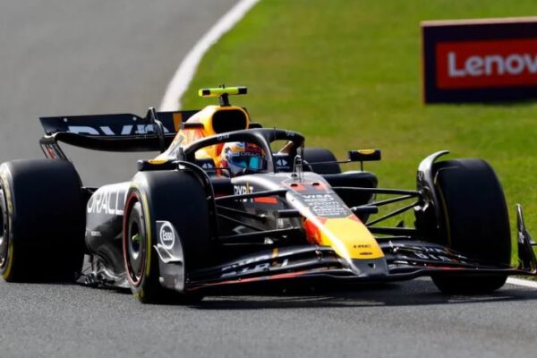 Checo’ Pérez sufre con su Red Bull y termina fuera del top 10 en primeras prácticas del GP de Países Bajos