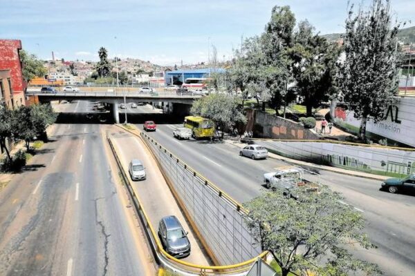 Construirán de noche el segundo piso en Zacatecas