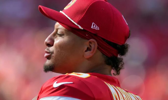 Patrick Mahomes, tricampeón con Chiefs, fuera del Top 10 de los mejor pagados de la NFL