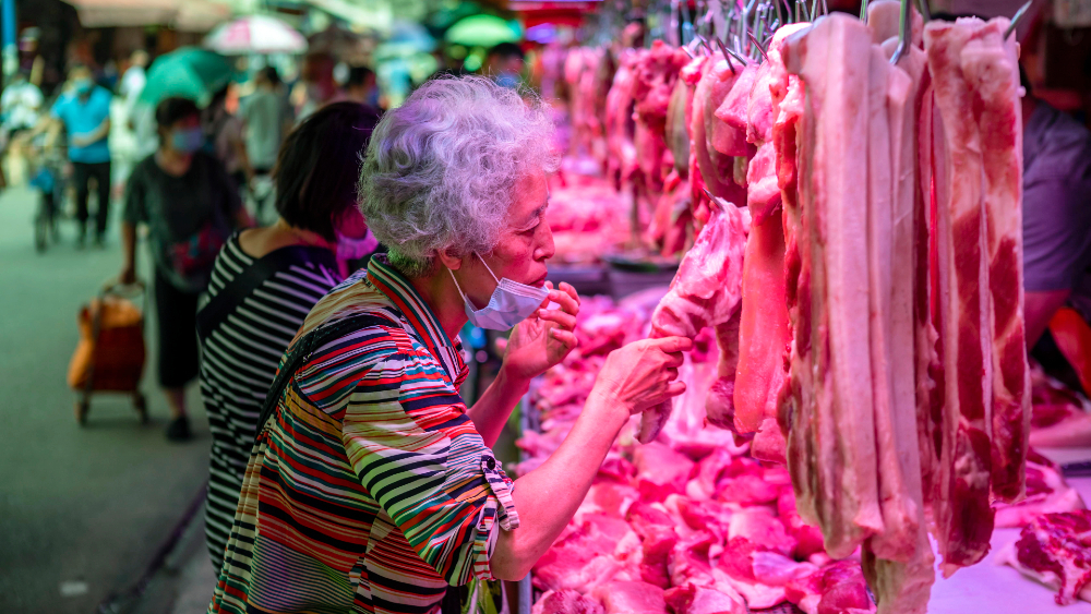 Nuevo estudio corrobora el origen del COVID-19 en un mercado chino de pescado