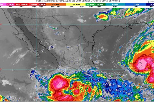 Remanentes del huracán John y el ciclón tropical causan lluvias torrenciales en México