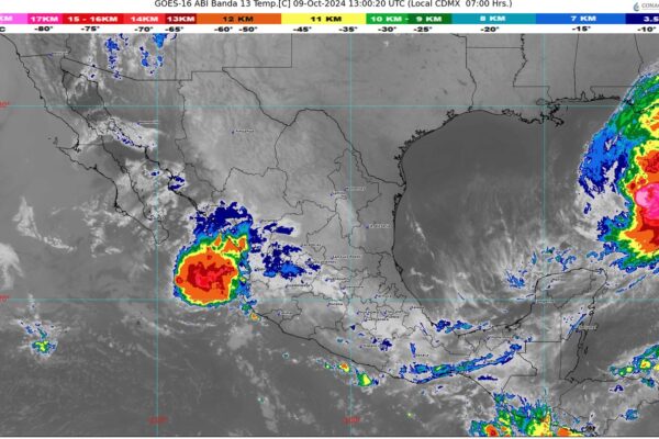 Milton se aleja de la Península de Yucatán