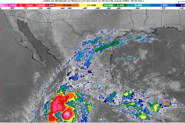 Ciclón tropical Kristy se desplaza hacia el Occidente de México