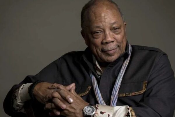 Murió Quincy Jones, músico que trabajó con Michael Jackson y Frank Sinatra