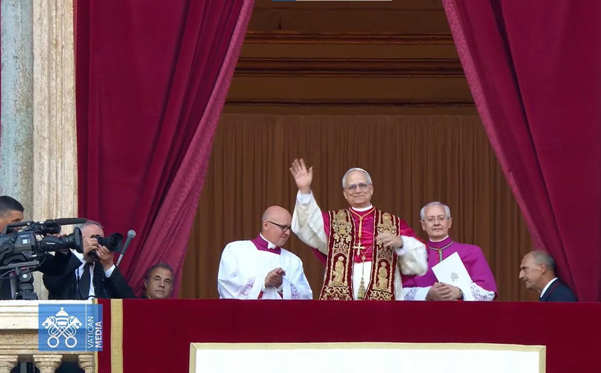 Histórico giro en el Vaticano: Robert Prevost es elegido Papa León XIV