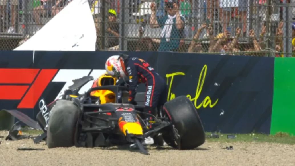 Yuki Tsunoda sufre accidente y vuelca en clasificación del GP de Emilia-Romagna