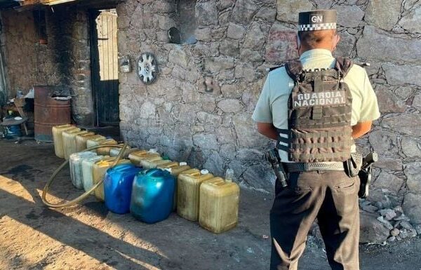11 agentes de la Guardia Nacional detenidos en Guanajuato por extración de huachicol